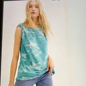 New Free People Tourist teal camo tshirt Large